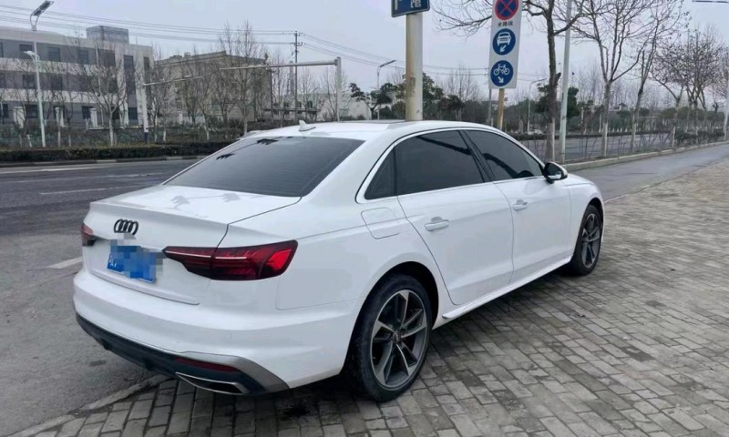 馬鞍山21年奧迪A4L2