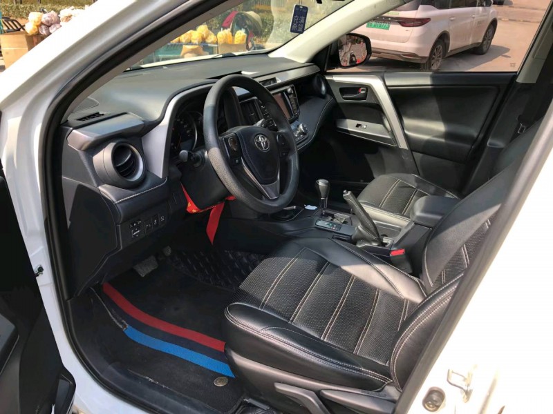 青岛18年丰田RAV4荣放5