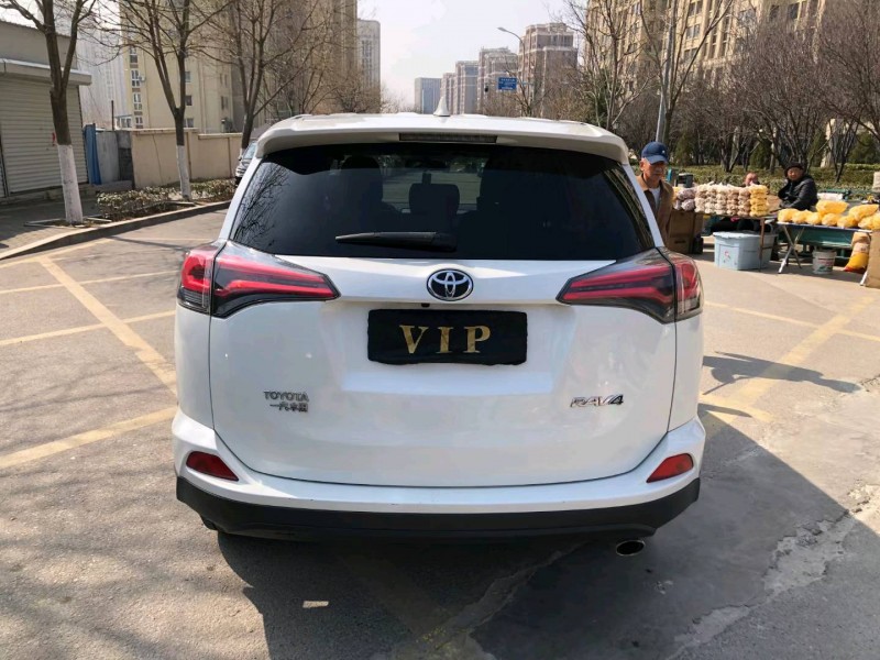 青岛18年丰田RAV4荣放6