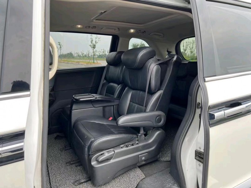 盐城17年本田艾力绅5