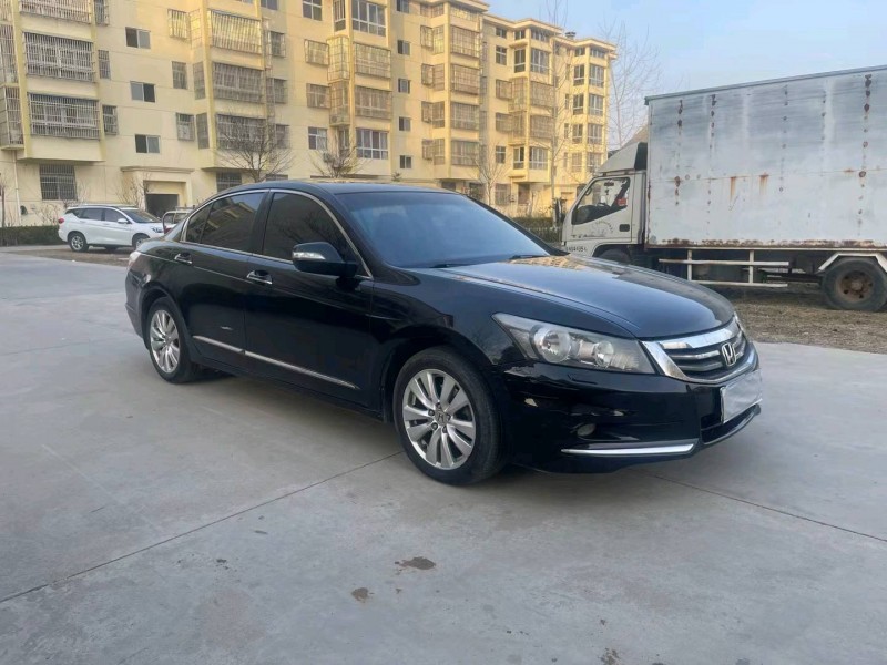 徐州13年本田雅阁2