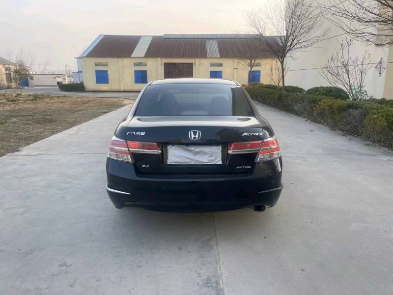 徐州13年本田雅阁9