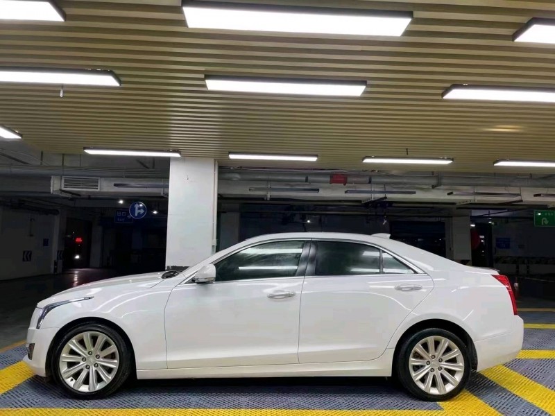 成都19年凯迪拉克ATS3