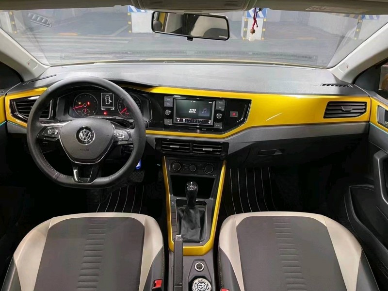 成都19年大众polo9