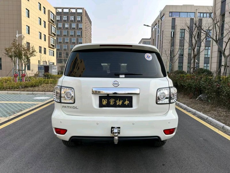 徐州18年日产途乐9