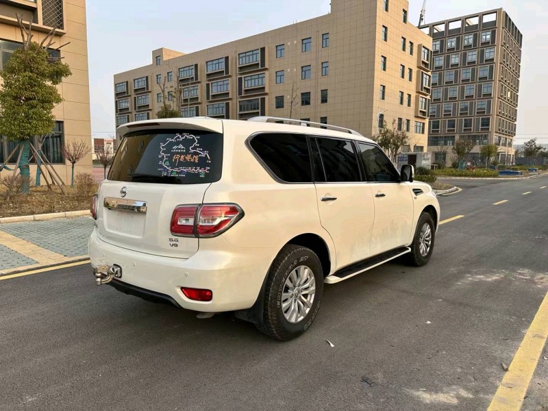 徐州17年日产途乐8