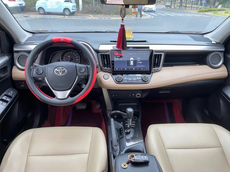 广州17年丰田RAV46