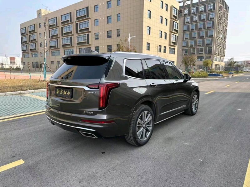 徐州20年凯迪拉克XT68