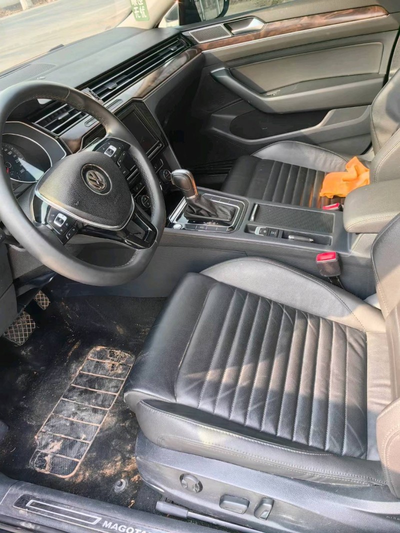 保定19年大众迈腾7