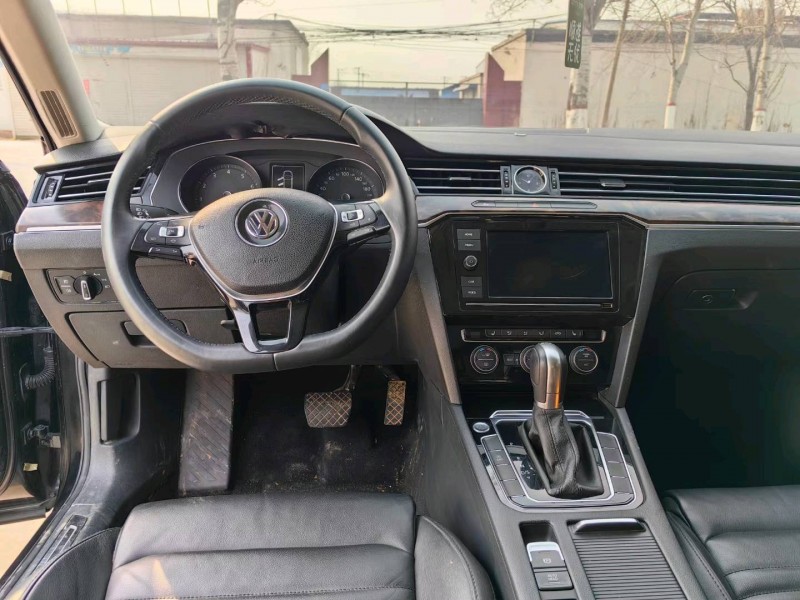 保定19年大众迈腾8