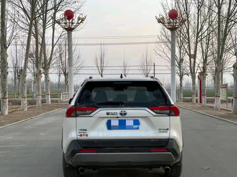淄博21年丰田RAV4荣放7