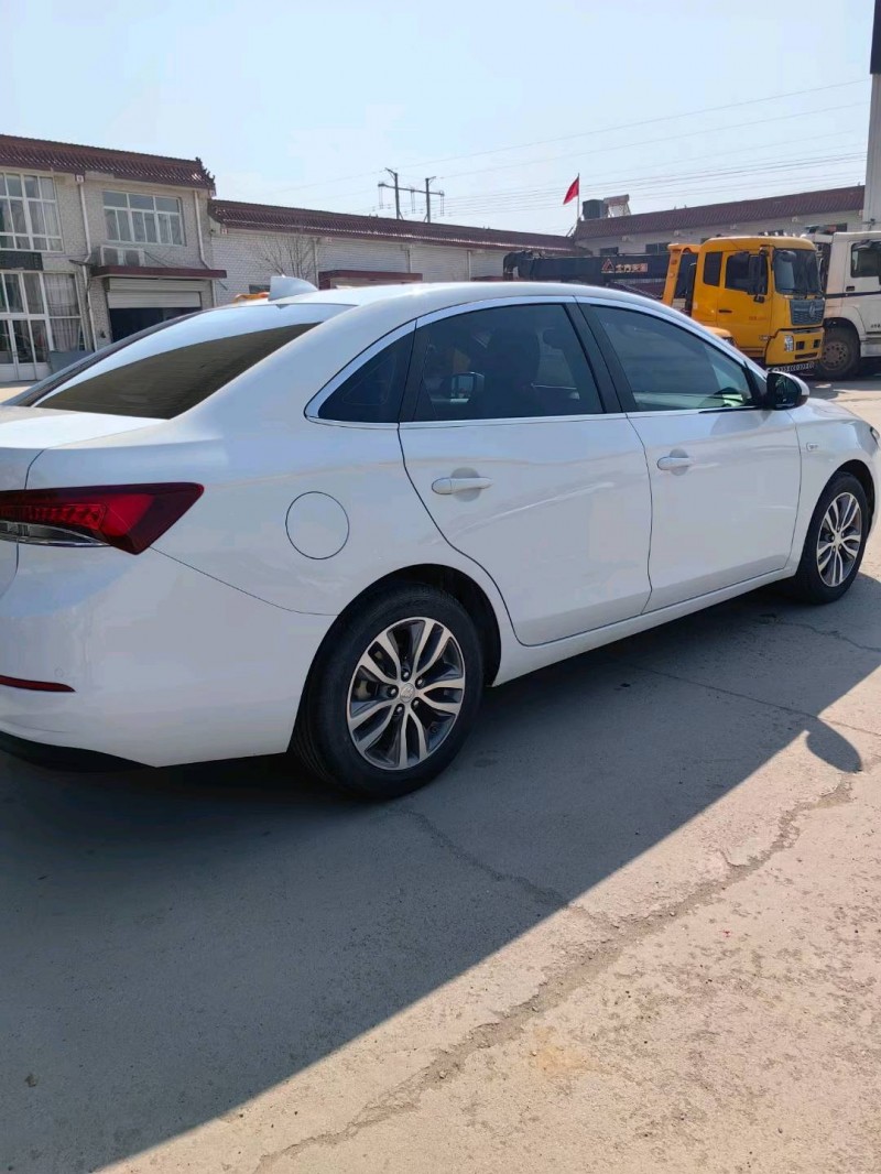 保定20年别克英朗7