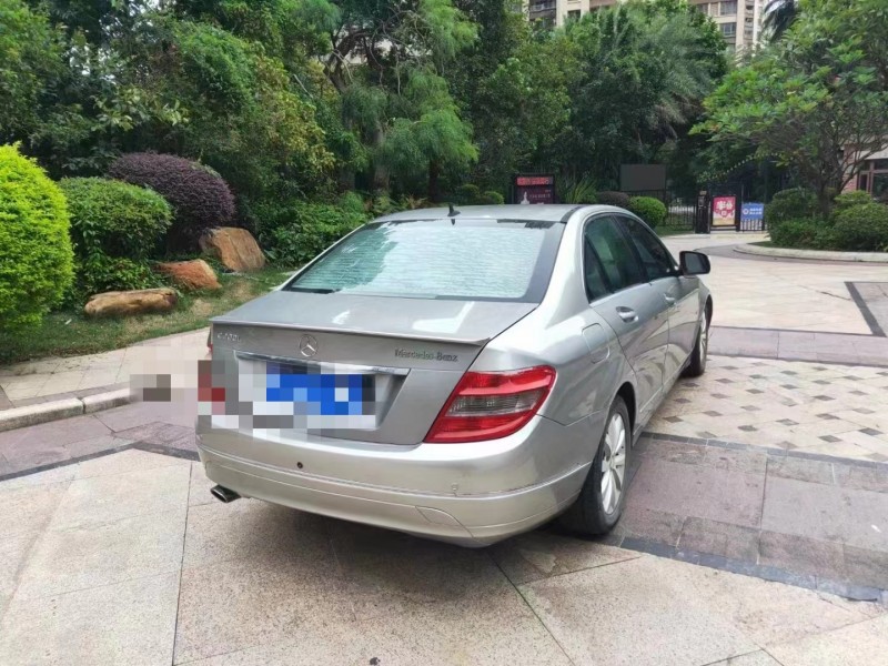 广州09年奔驰C6