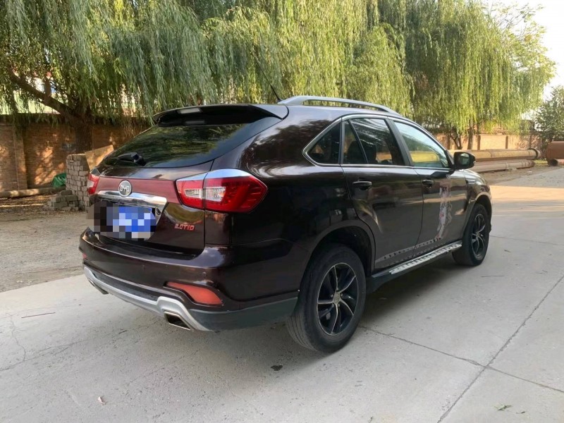 保定16年比亚迪S73