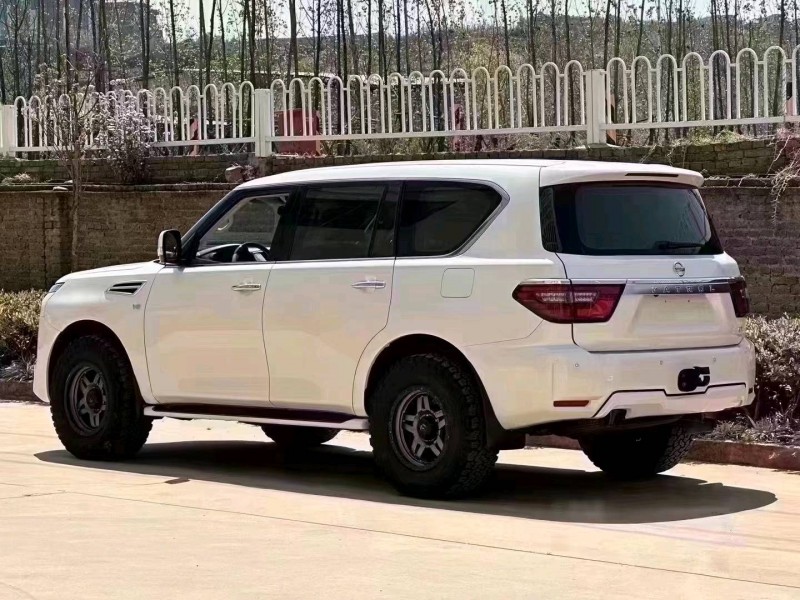 昆明20年日產途樂6