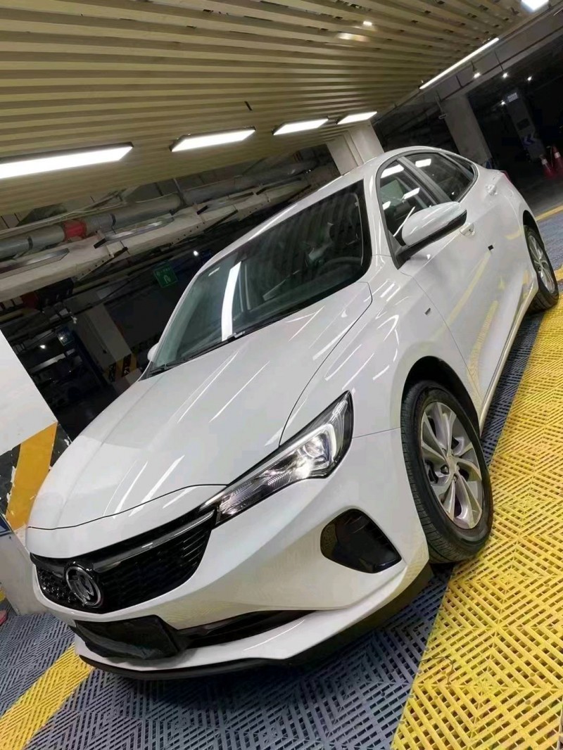 成都23年别克威朗2