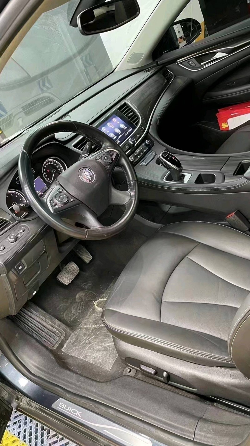 成都21年别克君越5