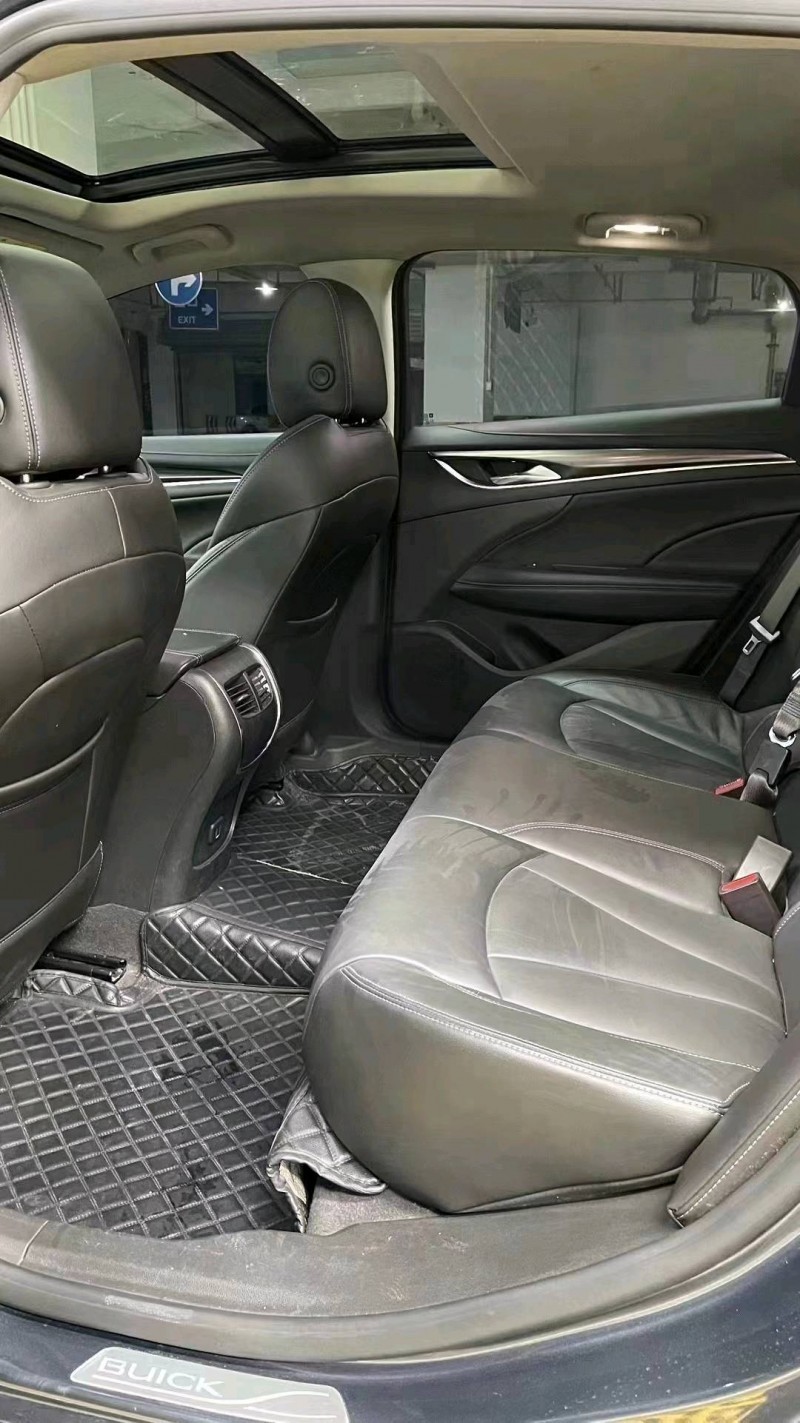 成都21年别克君越7