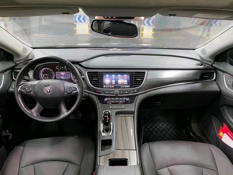 成都21年别克君越9