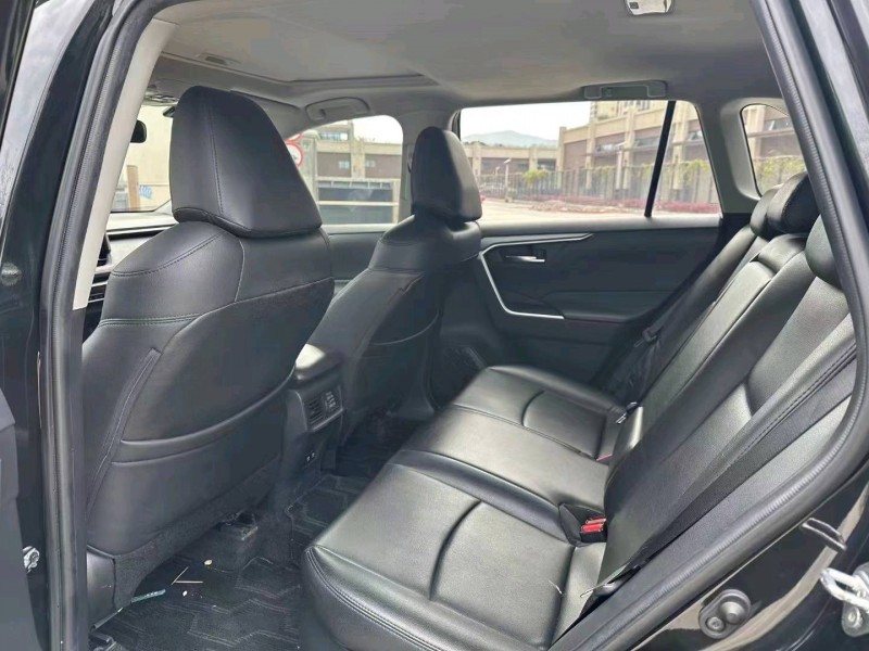 珠海20年丰田RAV4荣放8