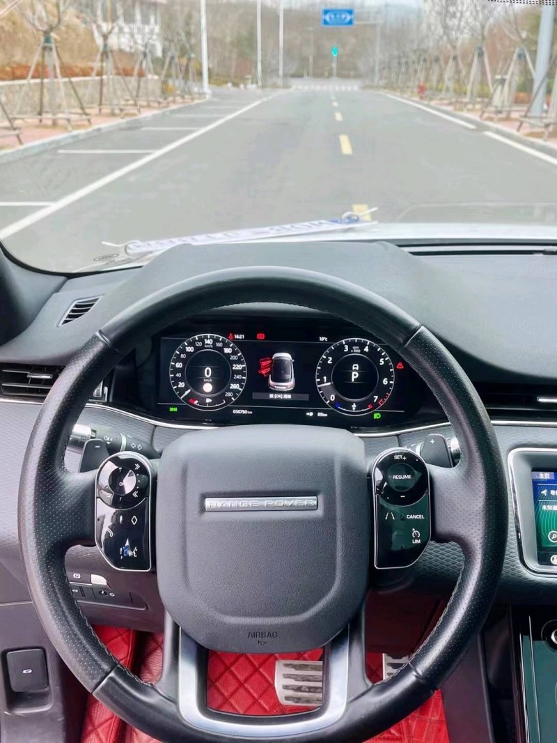 青岛20年路虎极光3