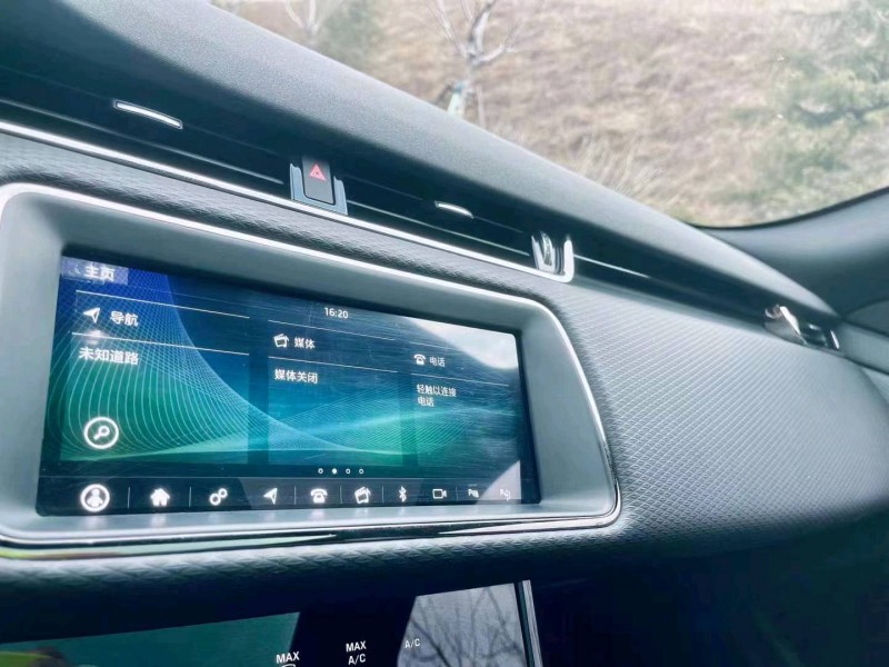 青岛20年路虎极光6