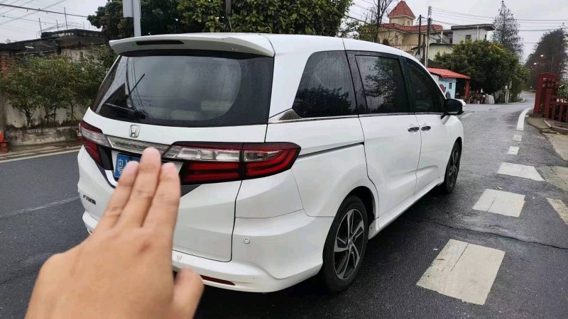 珠海17年本田奥德赛3