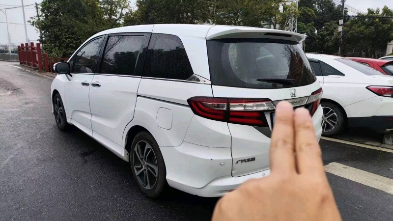 珠海17年本田奥德赛4