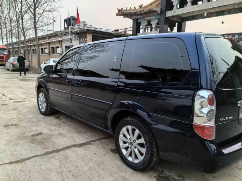 保定15年别克GL84