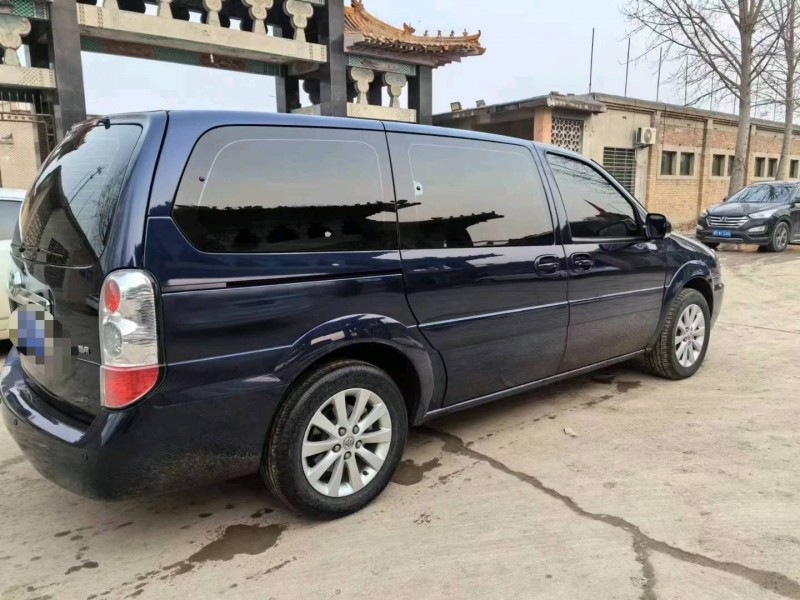 保定15年别克GL88