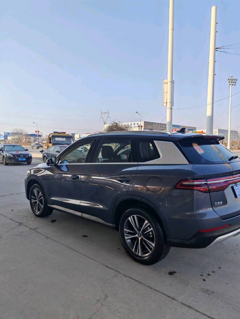 保定20年比亚迪宋8