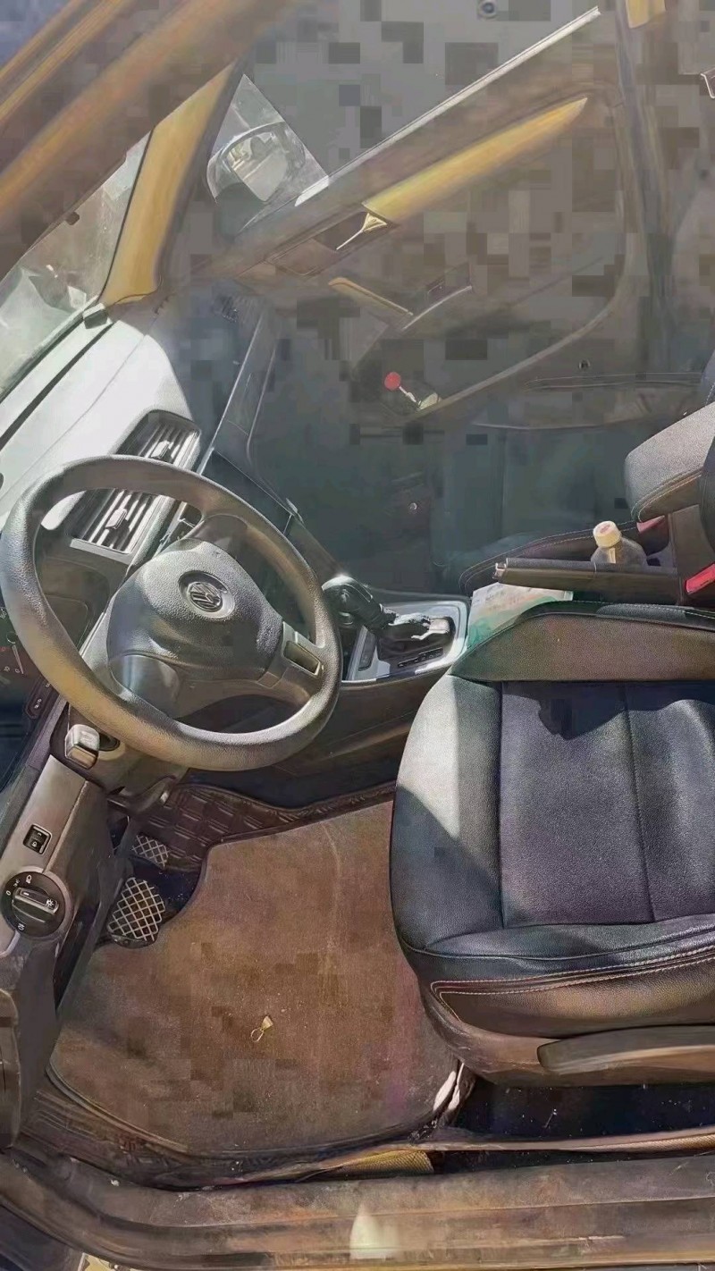 保定17年大众朗逸3