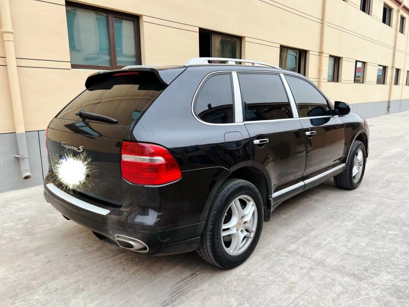 潍坊08年保时捷卡宴4