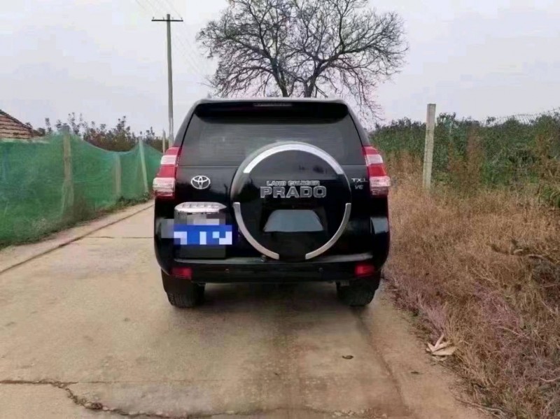 保定15年丰田普拉多8