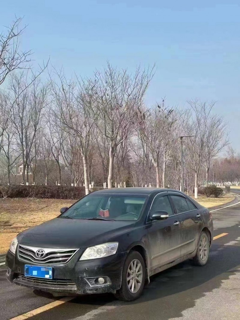 济南15年丰田凯美瑞3
