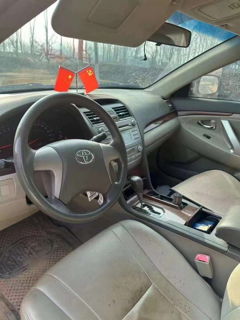 济南15年丰田凯美瑞8