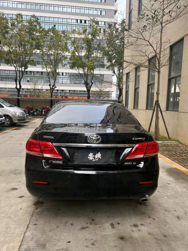 佛山10年丰田凯美瑞6