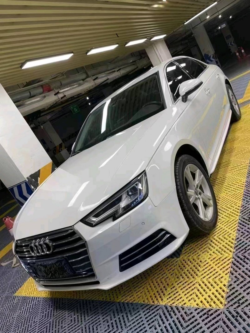 成都18年奥迪A4L3