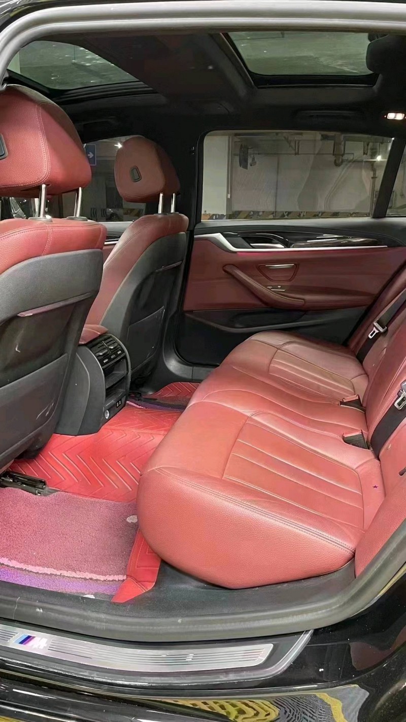 成都20年宝马5系7