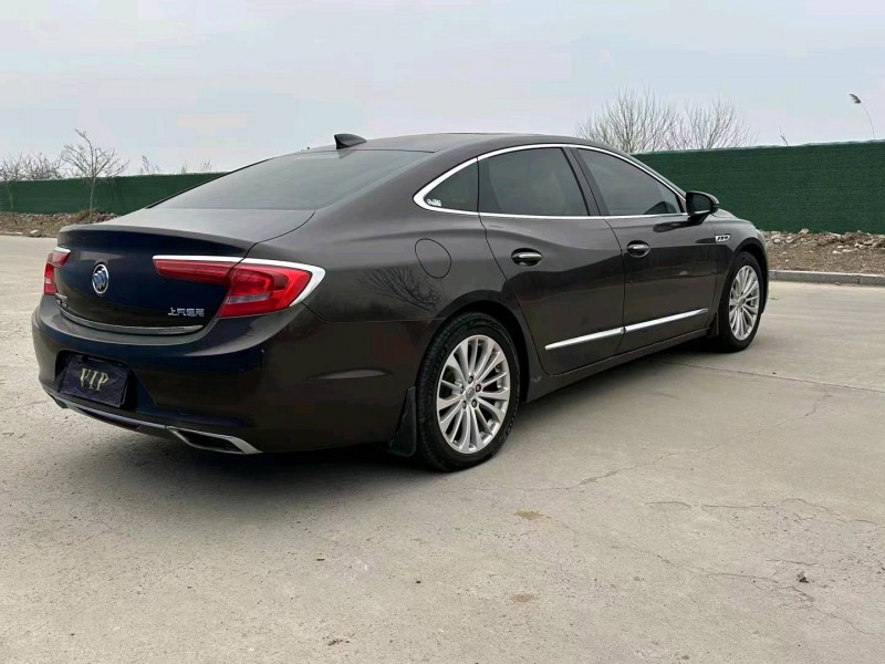 枣庄18年别克君越3