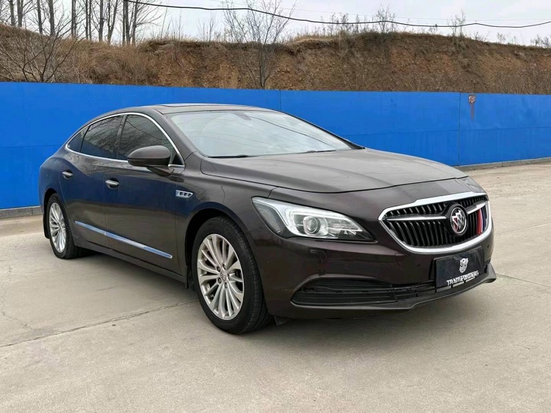 枣庄18年别克君越8