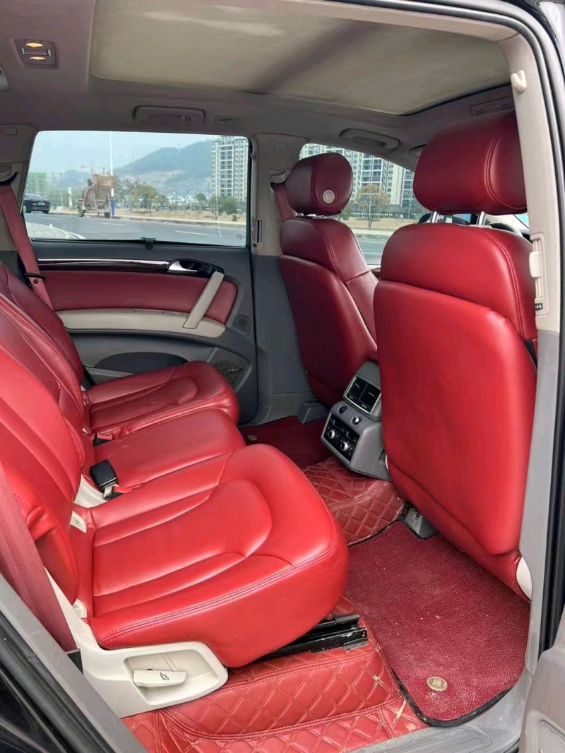 九江10年奧迪Q75