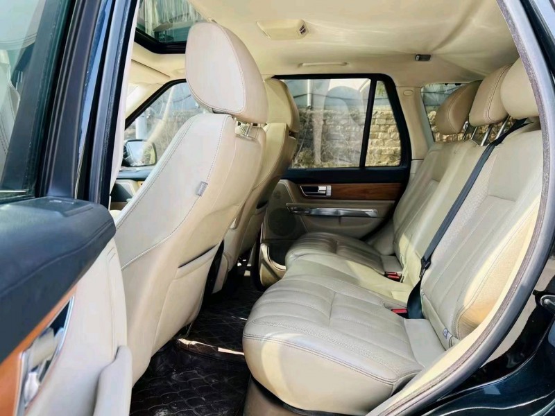 东营12年路虎揽胜运动6