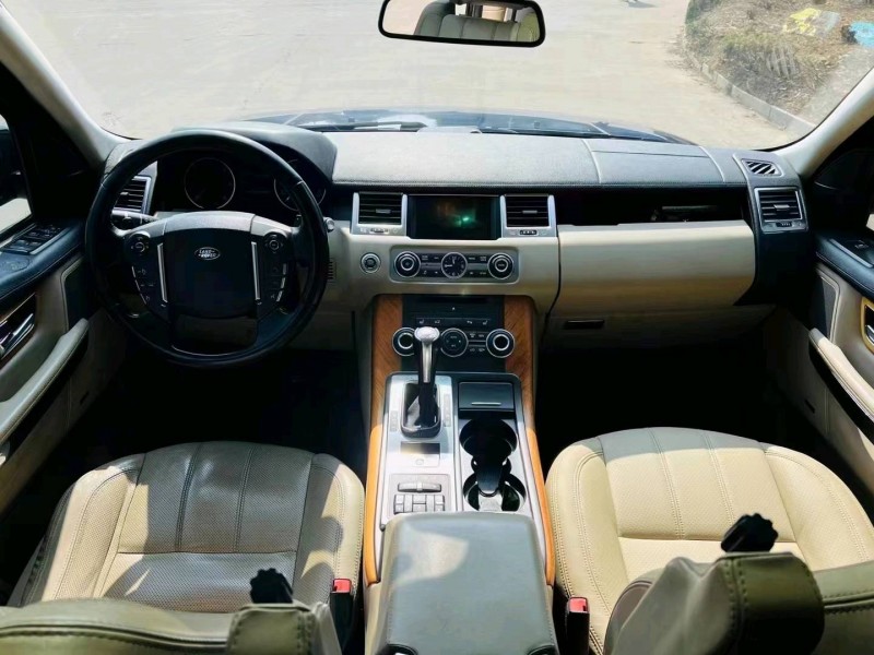 东营12年路虎揽胜运动7