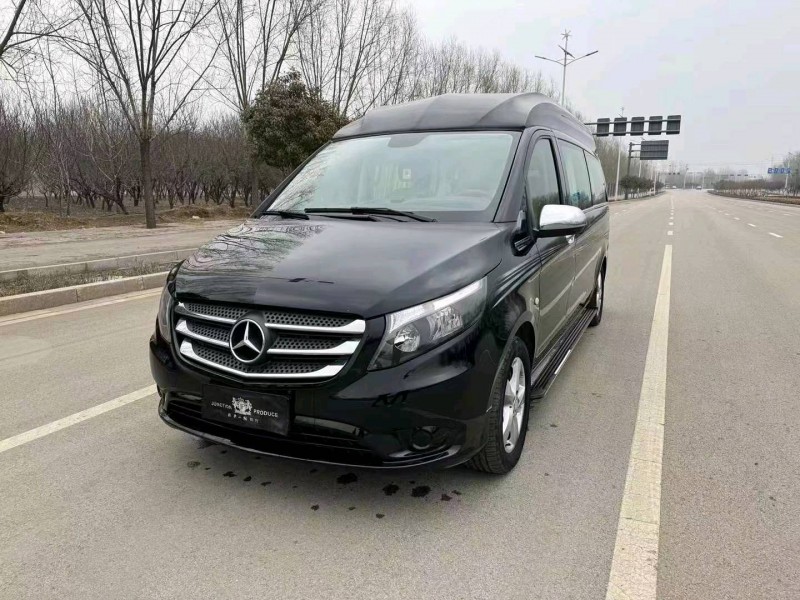 东营18年奔驰威霆3