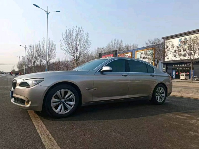 邯郸11年宝马7系8