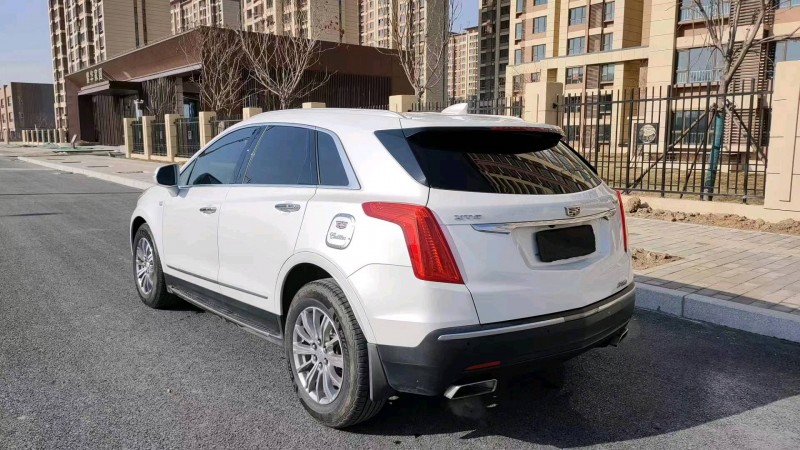 邯郸17年凯迪拉克XT54
