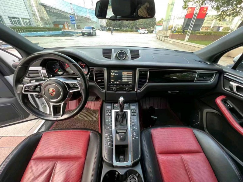 溫州16年保時捷Macan4