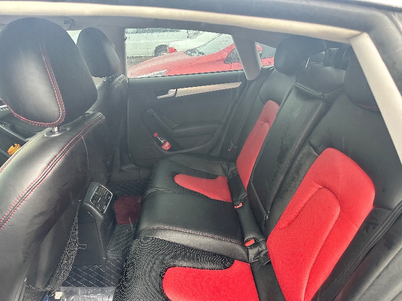 成都11年奥迪A58