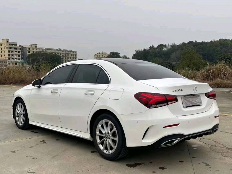 衡陽20年奔馳A4